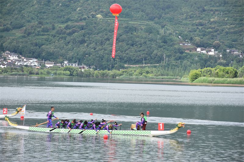 聚焦云南省民族运动会丨第二阶段龙舟项目比赛精彩纷呈(图1)