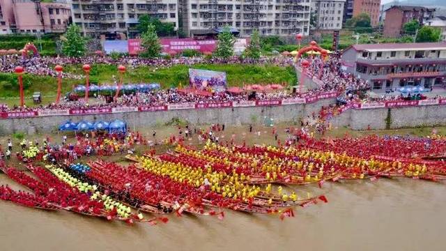 5月到“仙境”栖凤湖相约一场原汁原味龙舟竞渡(图1)