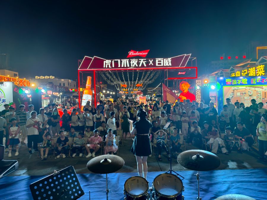 音乐节流量引爆消费：8万乐迷涌入东莞后的夜经济“生产密码”｜东莞文旅故事
