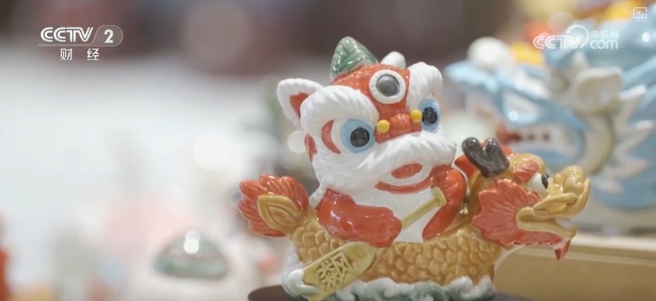 “唤醒”龙舟赛龙舟氛围渐浓！赛带热文旅产业 衍生品爆火“出圈”(图3)