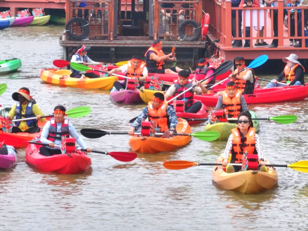 盐城大丰：湿地龙舟竞渡 艾香飘荡野鹿荡