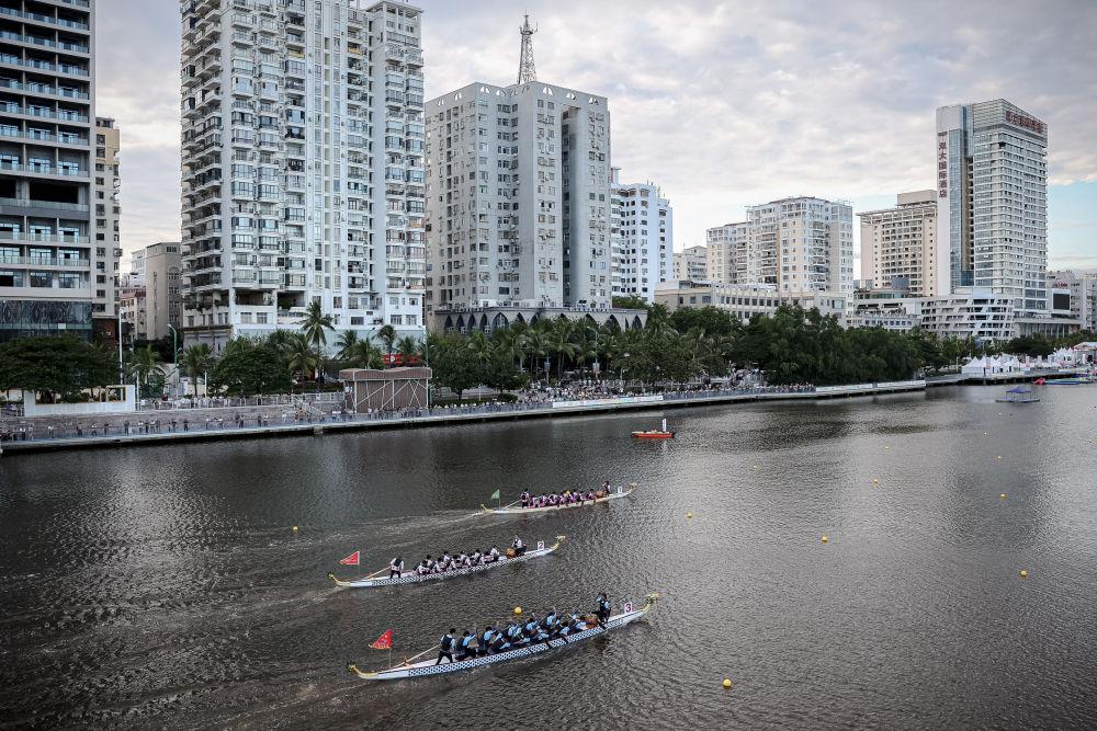 湘江击桨竞风流——2025年湘潭市端午龙舟赛侧记