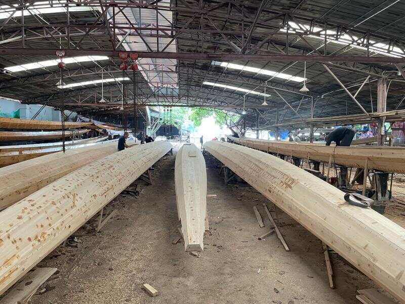 【视频】莞邑文脉丨订单蜂拥至 龙舟赶制忙：“龙舟之乡”中堂迎来造船热(图2)