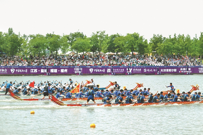 飞桨逐浪！2025全民健身运动会龙舟比赛火热开赛