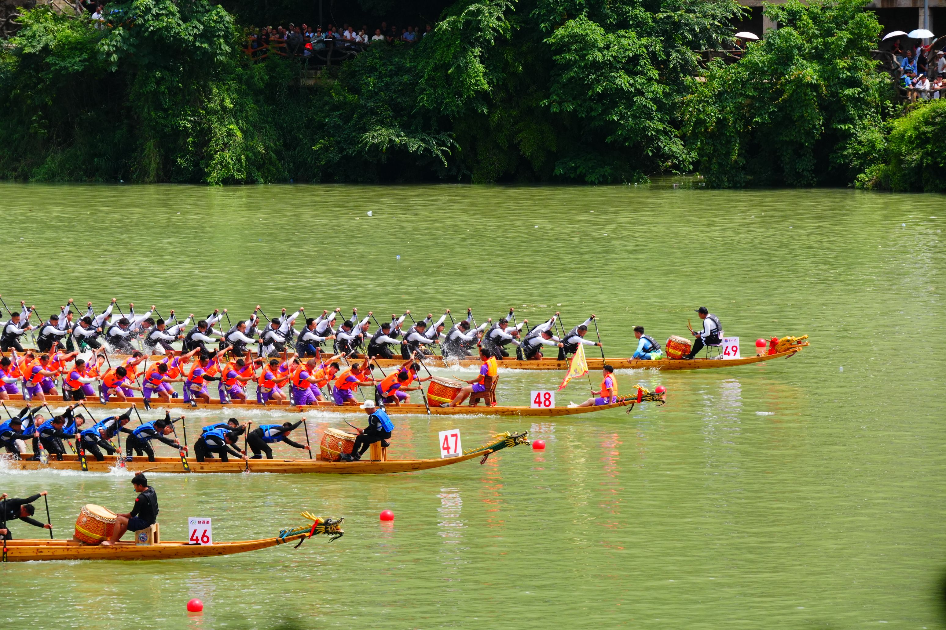 佛山两个龙舟队拿下世锦赛大满贯