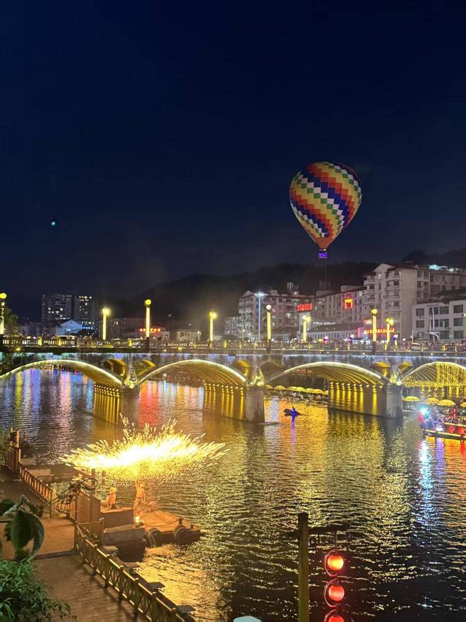 暑假去恩施旅游超实用攻略！恩施旅游5天4晚怎么玩更省心？(图2)