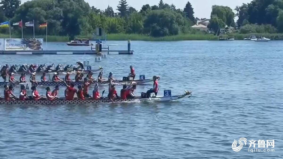 世锦赛狂揽11金创造历史 聊城大学龙舟队载誉归来(图2)
