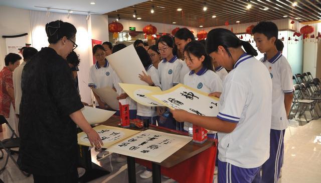 静海区举行庆“八一”建军节艺术宣教活动(图4)