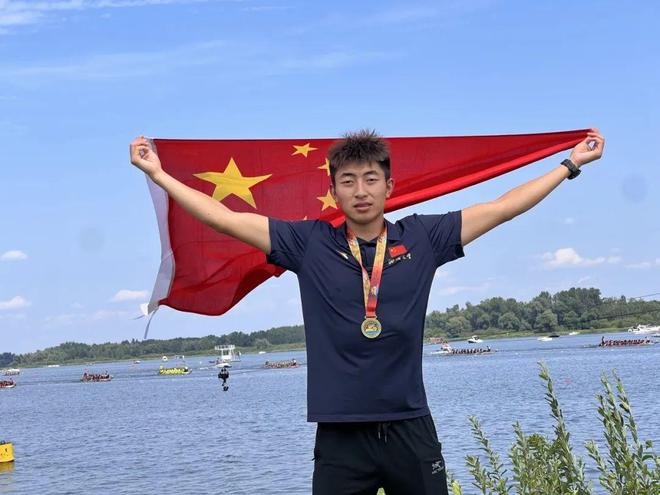 芦山这名21岁大学生的故事(图3)