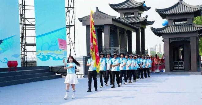 刚拍的今天朝阳龙舟赛人山人海精彩场景快看……｛视频+图片｝