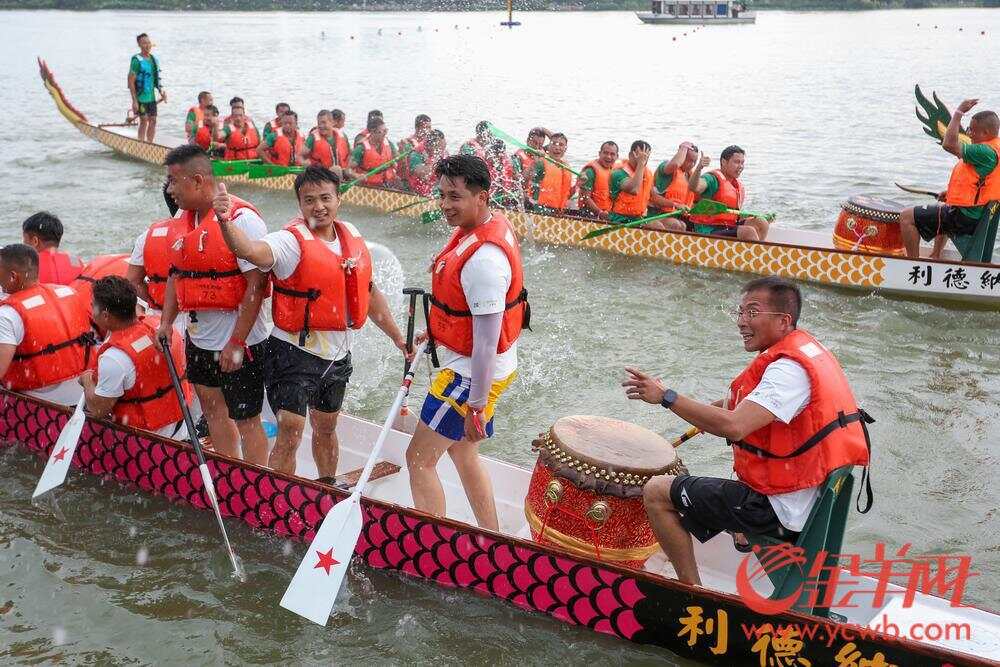 视频｜29支队伍水上“狂飙”白云区龙舟公开赛激情上演(图5)