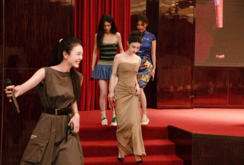 《雨是神的花》IP衍生剧《雨鼓舟未歇》项目发布会 在万安恺蒂国际酒店隆重举行(图7)