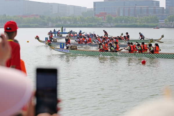 24支队伍共576人参赛！全国龙舟公开赛麻阳站开幕传承文化引关注