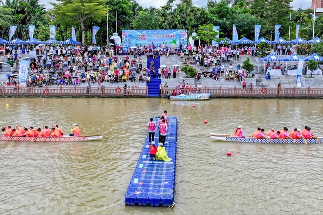传统龙舟邂逅海南七仙温泉嬉水节 保亭上演民俗与竞技的水上盛宴(图5)
