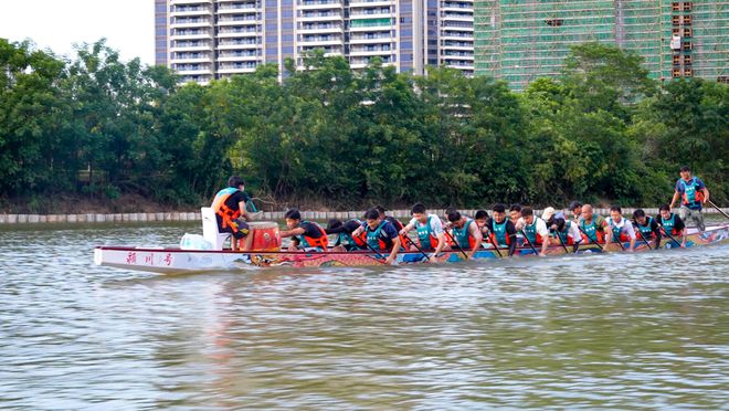 2025年罗定市龙舟赛举办在即 各参赛队伍紧张备战
