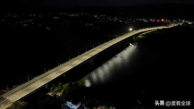 百桨摇光映融江！融安用一场夜景革命把小城做成了网红打卡顶流(图4)