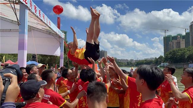 振睛视界助力龙舟赛文体视康合作共创多赢(图2)