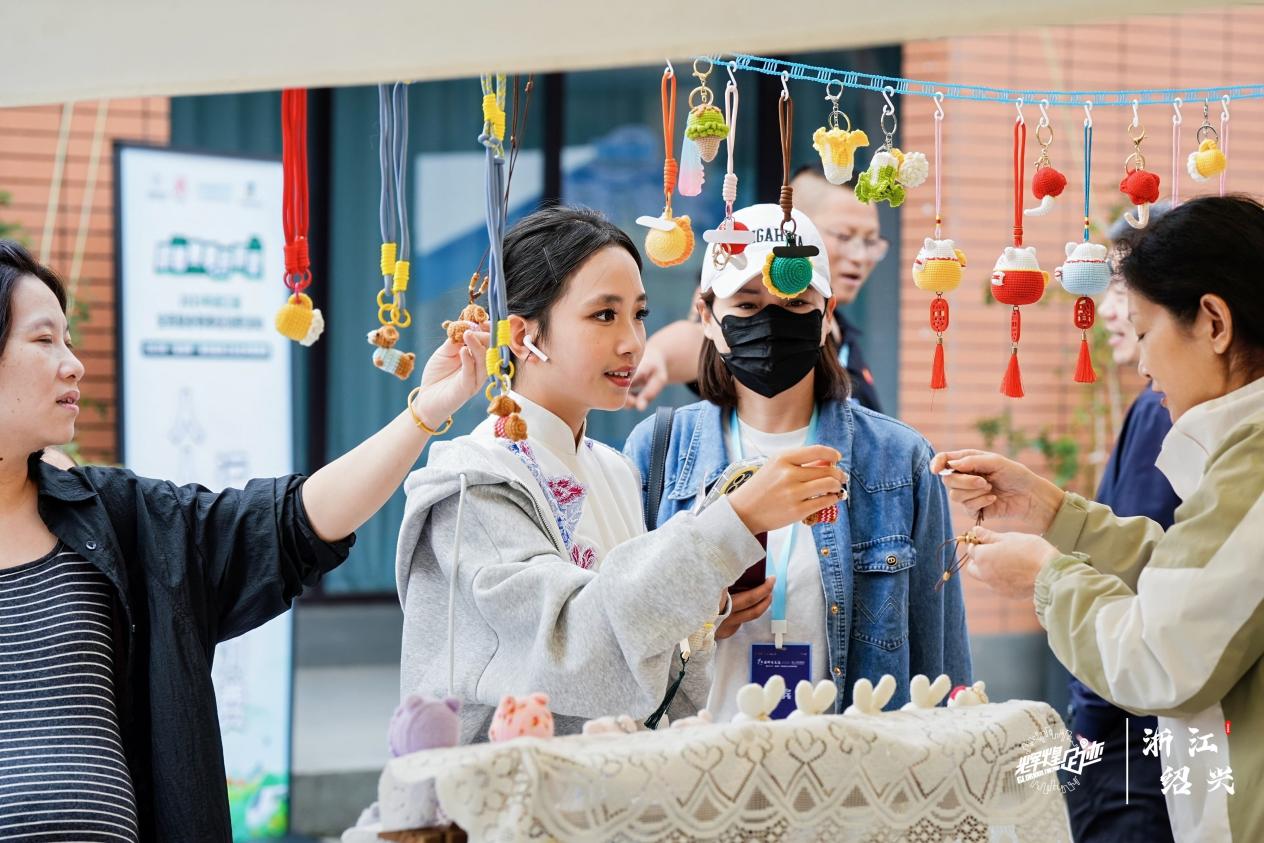 龙腾水城鉴湖秀帆映纺都柯桥新中国辉煌足迹大运河龙舟系列活动（浙江绍兴柯桥站）活力开桨(图9)