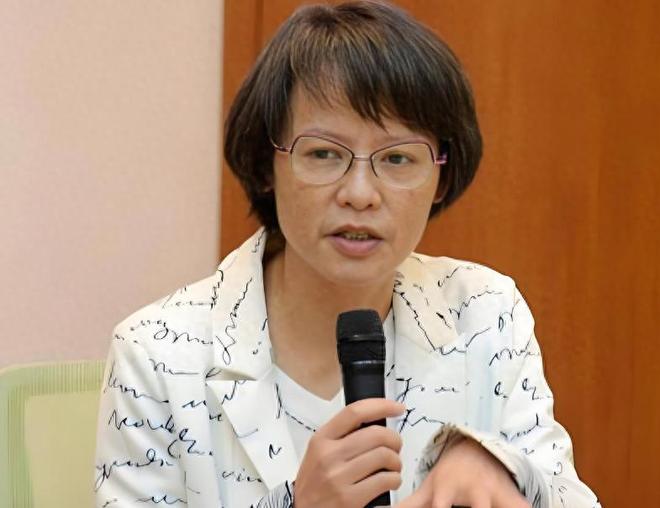 统一台湾后这位中学女教师适合担任省政府新闻办公室主任？