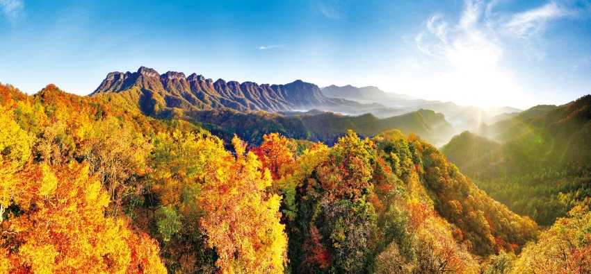 文武巴中：万山红遍多诗意赛事满城多活力