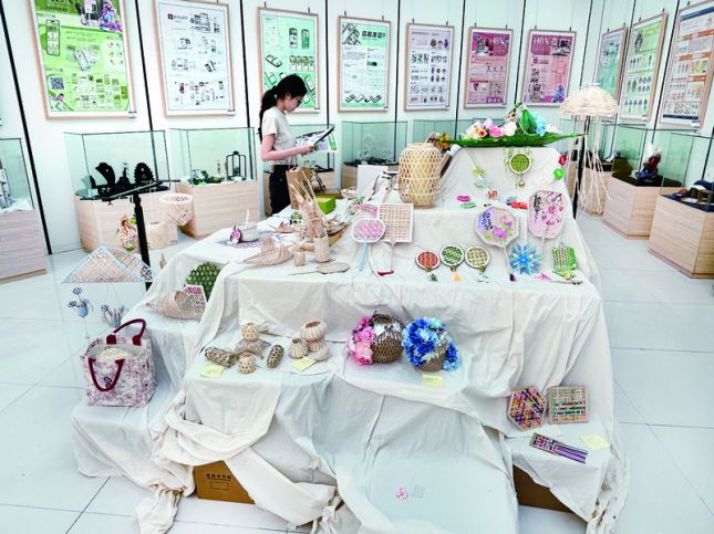 重塑在地文化价值 活化公共空间资源 高校美术力量绘就肇庆乡村新画卷