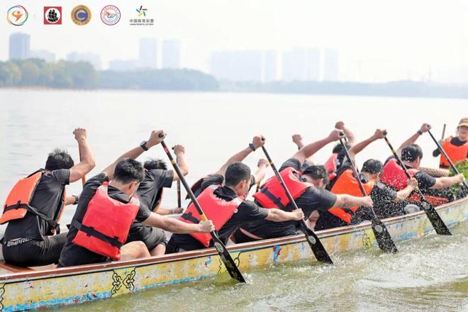 全国“猛龙”齐聚佛山！中国龙舟大奖赛高燃开赛(图2)