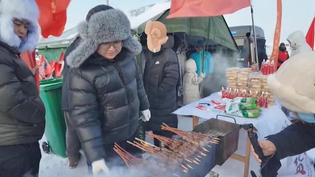 呼玛县第三届极地森林冰雪嘉年华 暨“醉美鹿鼎山·冰雪武侠情”武侠文化周盛大启幕(图4)