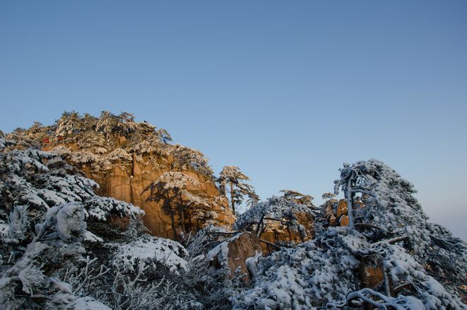 黄山4天3晚文化游：徽派建筑讲解、当地习俗与美食爱好者指南