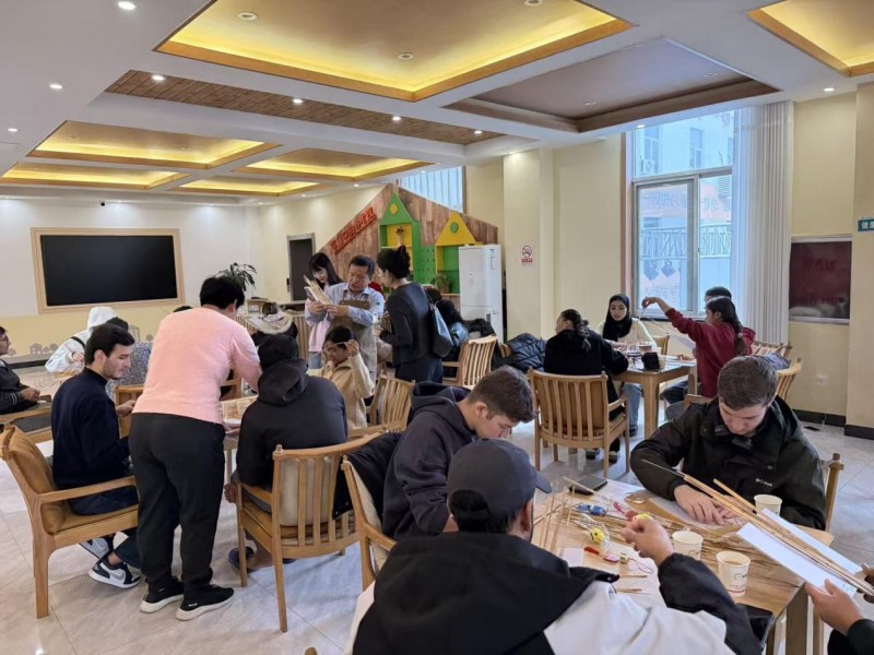 东营职业学院：非遗雅韵牵丝路留学生沉浸式触摸中华文脉(图2)