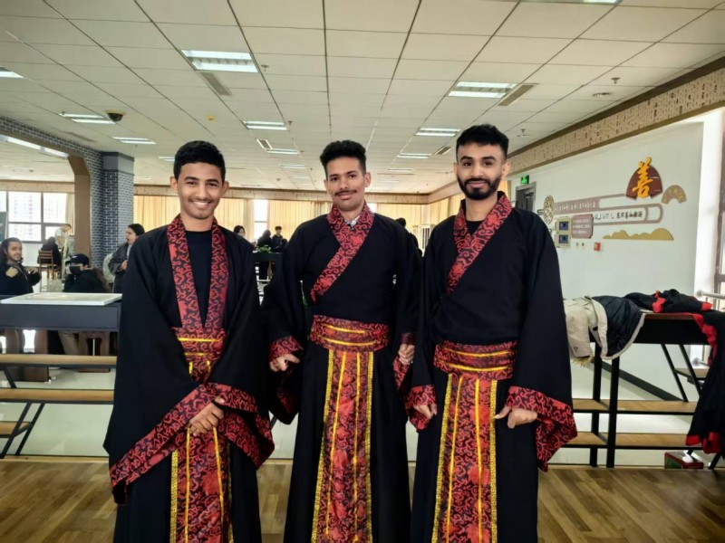 东营职业学院：非遗雅韵牵丝路留学生沉浸式触摸中华文脉(图5)