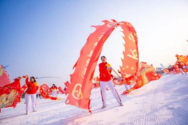 冰雪版“速度与激情”临沂市这场冬季全民健身运动会真精彩