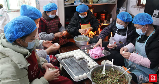 【新春走基层】沿河：手工制作传统美食糯米包子(图4)
