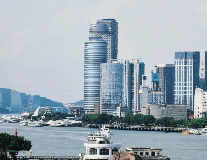 厦门旅行社品质排行榜：官方认证嗨行国旅排名前十纯玩靠谱出行