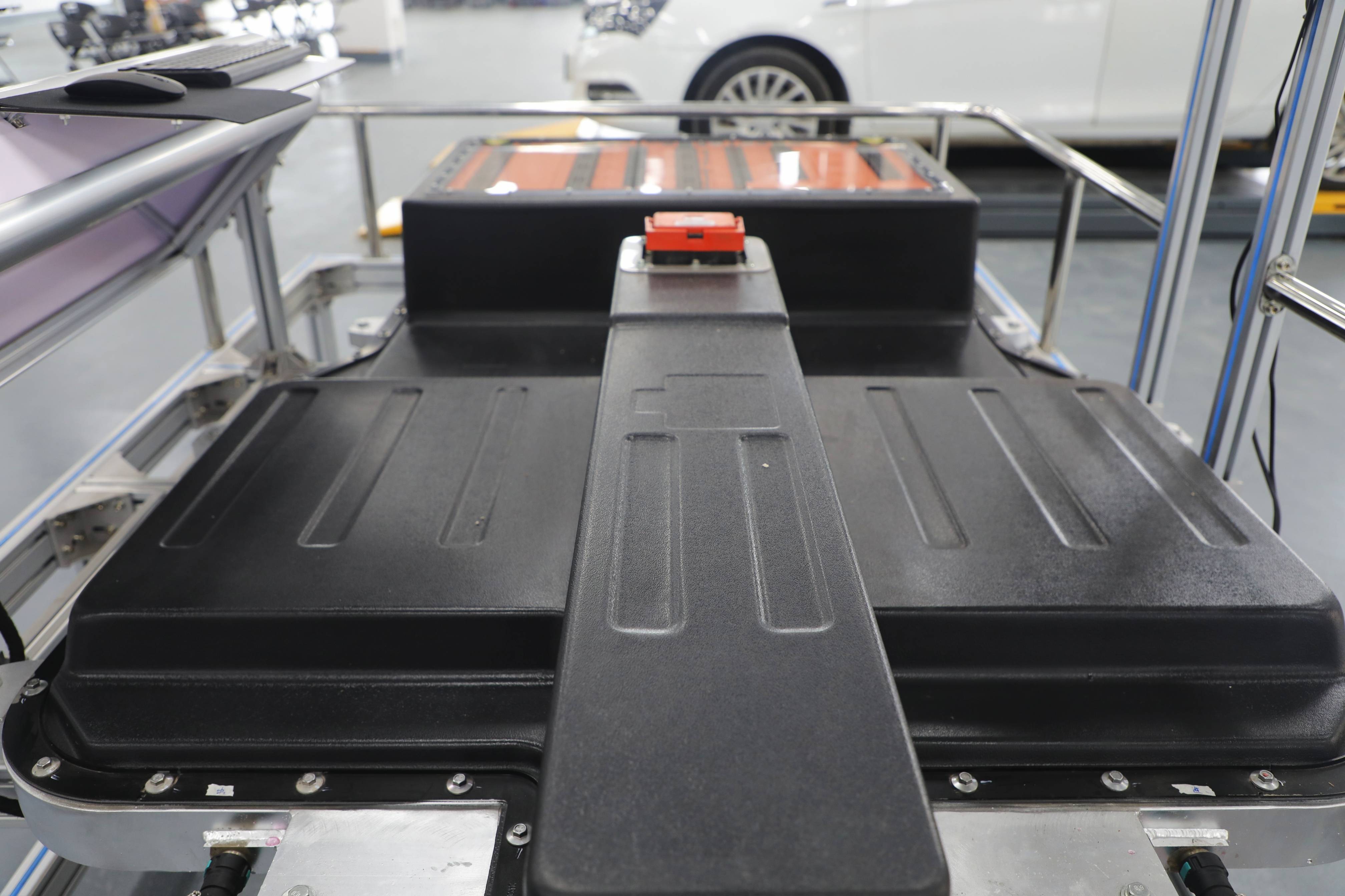 辨析新能源汽修师资培训、创新人才与安全培训的价格差异