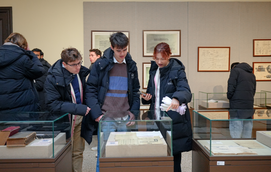 国内外14所顶尖高校齐聚冰城赛龙舟(图3)