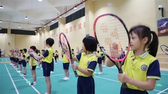 夕阳无限好有爱才有家：中国人寿养老金融的温情答卷