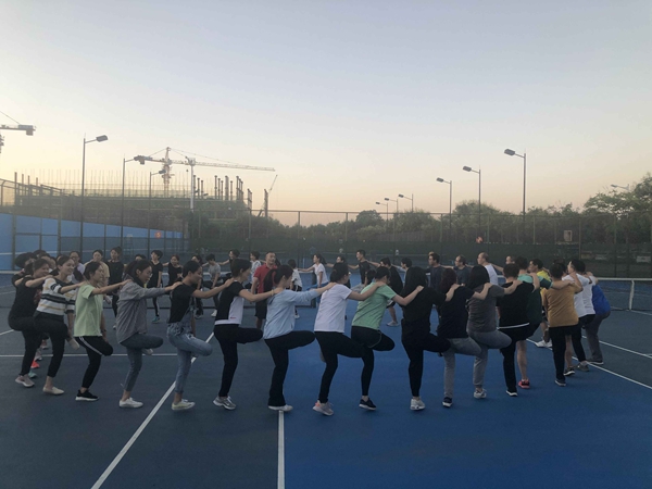 全国人大代表何小鹏：自动驾驶的成功宣告机器人时代前夜已至