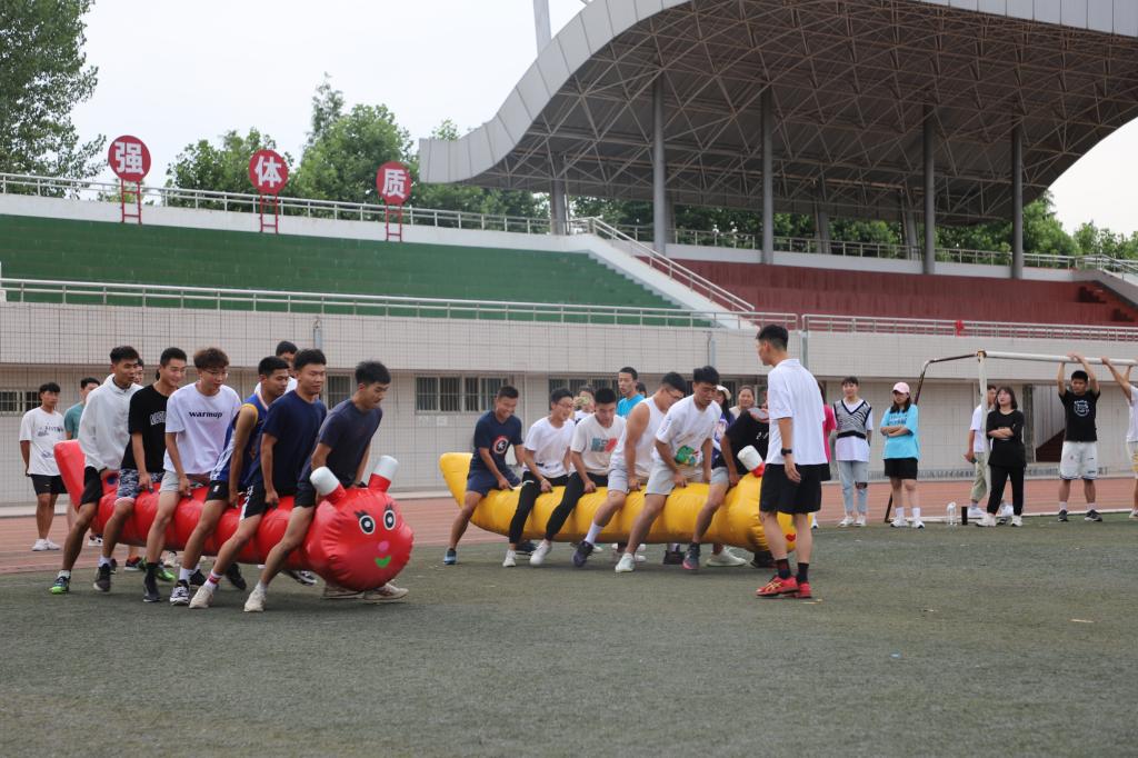 “水上龙舟”首秀佛山50公里徒步！200人奋楫南海线